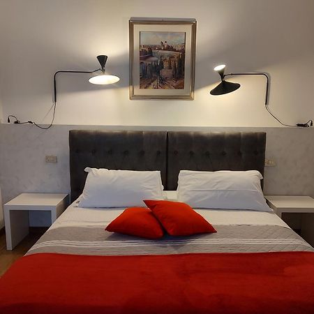 Verona Relax & Stay Rooms Extérieur photo