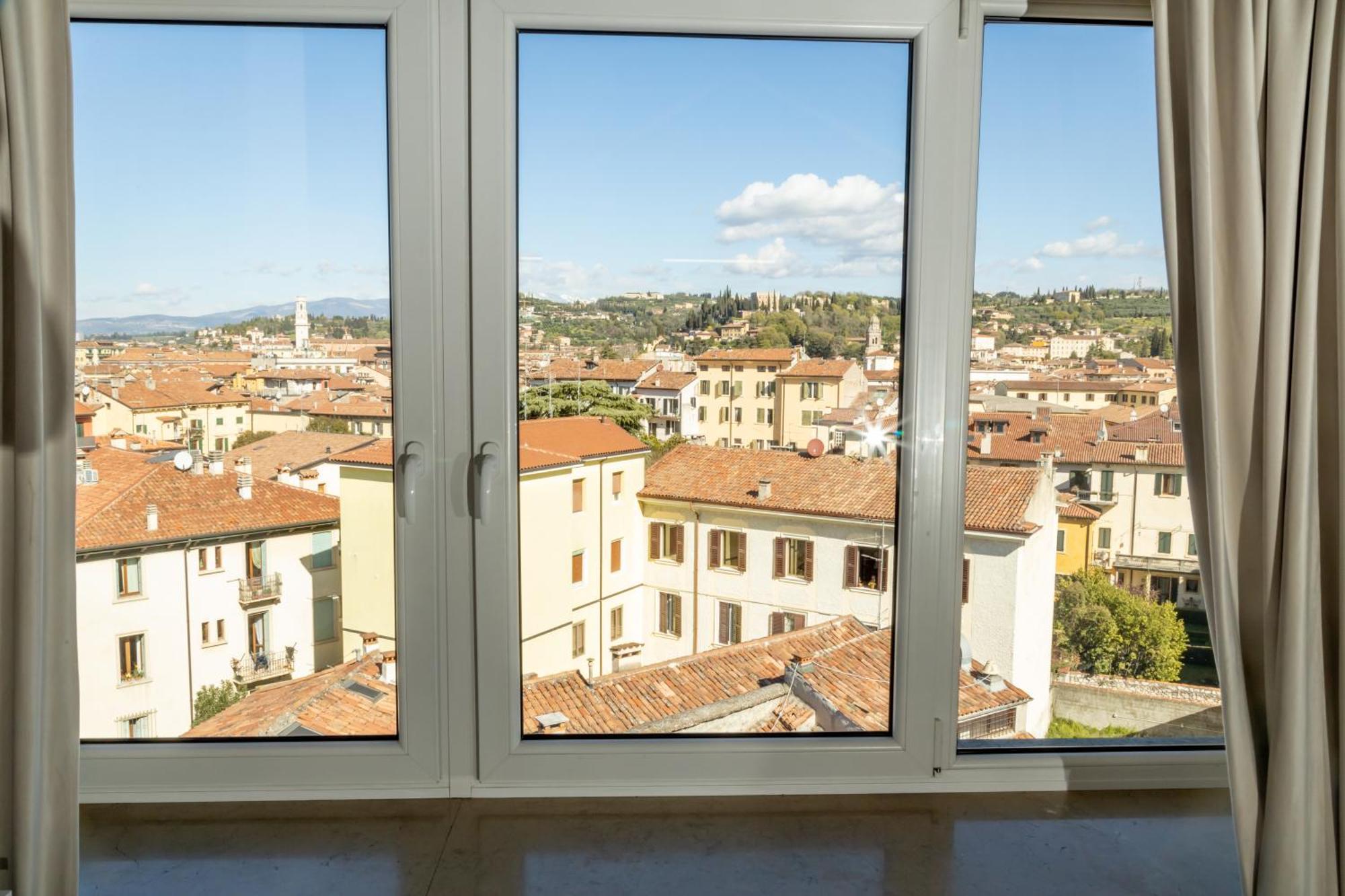 Verona Relax & Stay Rooms Extérieur photo