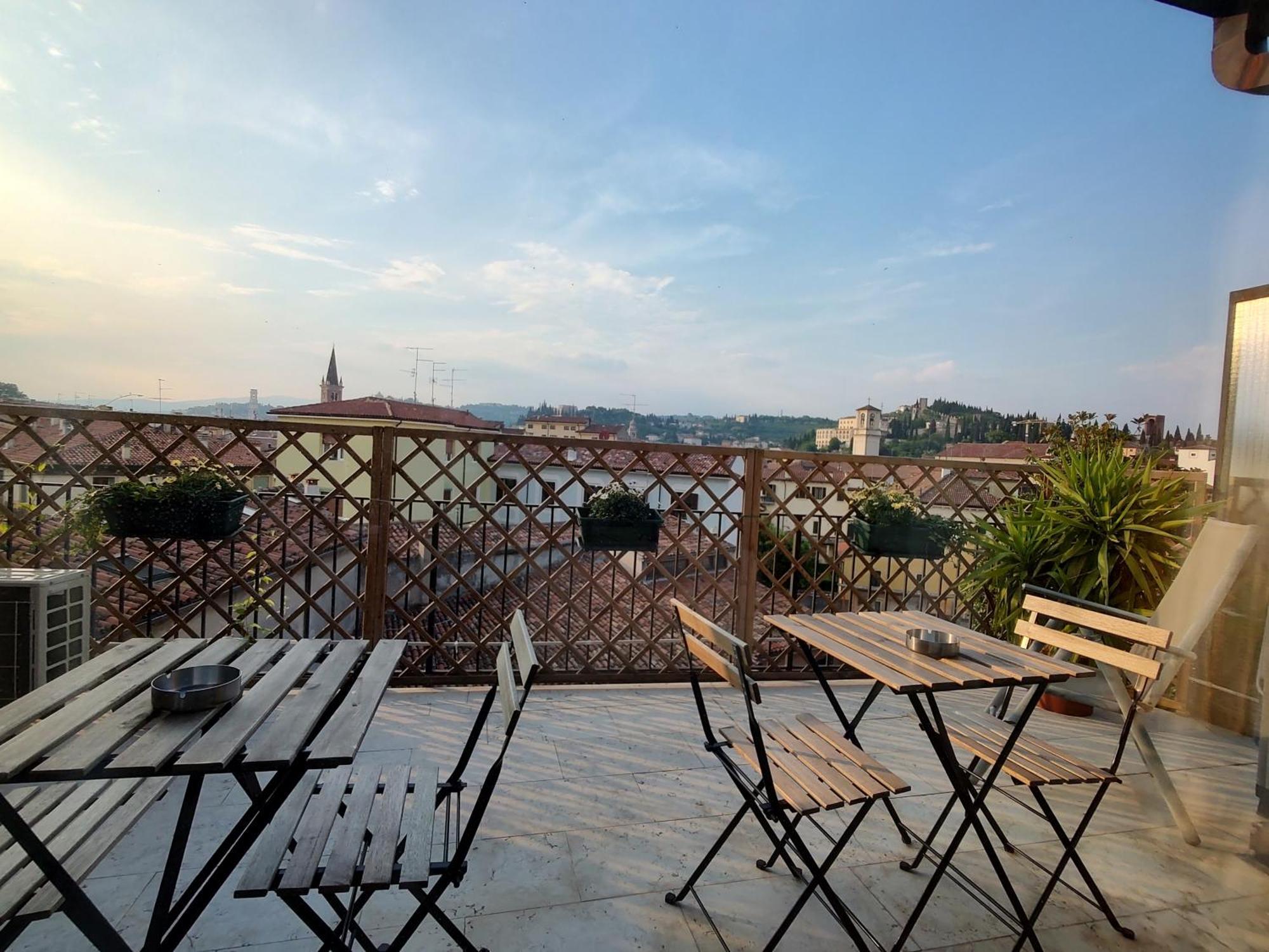 Verona Relax & Stay Rooms Extérieur photo