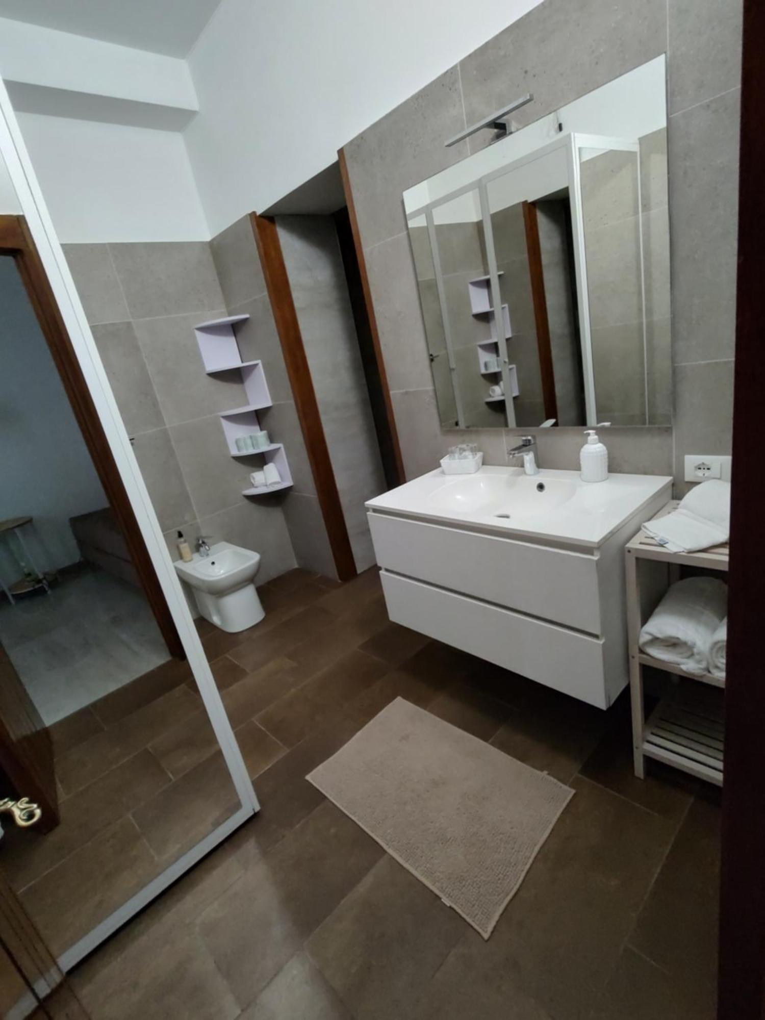 Verona Relax & Stay Rooms Extérieur photo