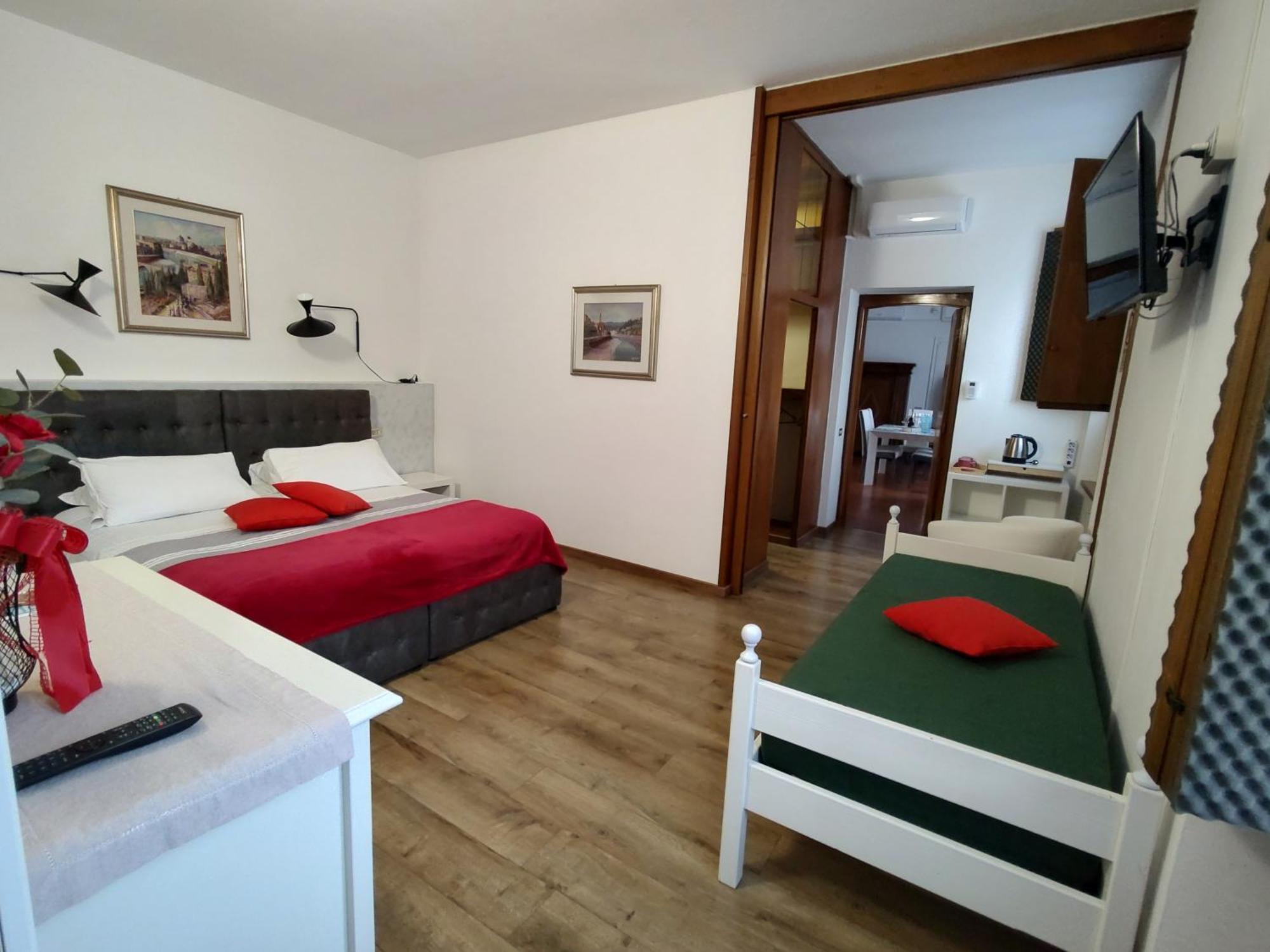 Verona Relax & Stay Rooms Extérieur photo